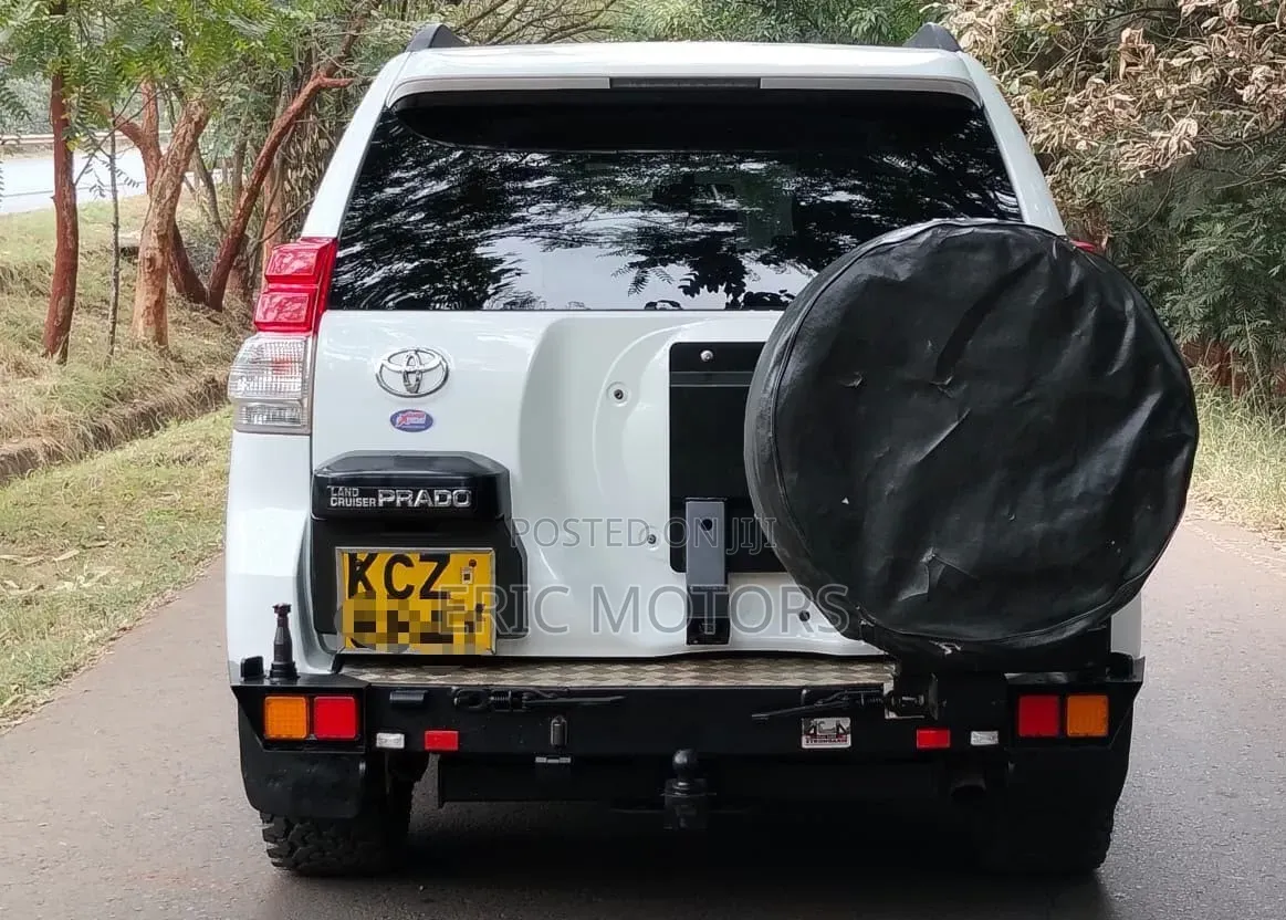 Toyota Land Cruiser Prado 2013 Pearl