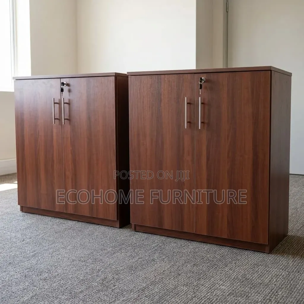 Cabinet. 2 Door Credenz Lockable