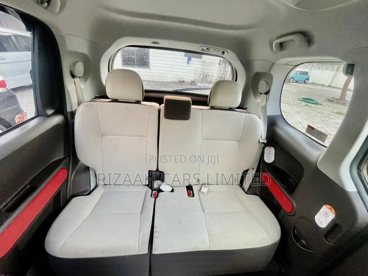 Toyota Porte 2019 Brown