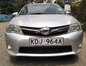 Toyota Corolla Fielder 2015 Silver