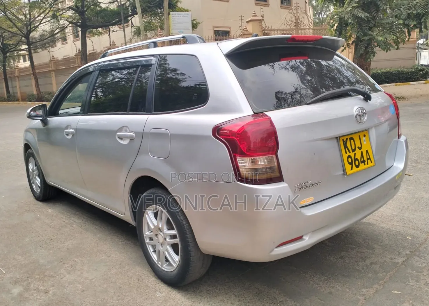 Toyota Corolla Fielder 2015 Silver