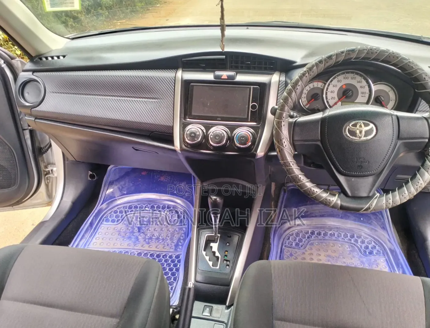 Toyota Corolla Fielder 2015 Silver