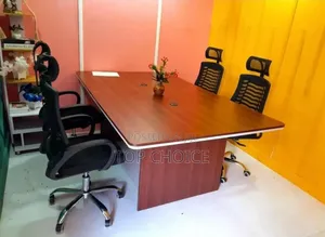 Conference Table / Boardroom Desk