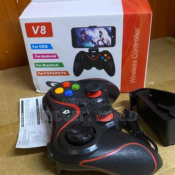V8 Wireless Gaming Pad With Bluetooth Multi-Device Compatibility