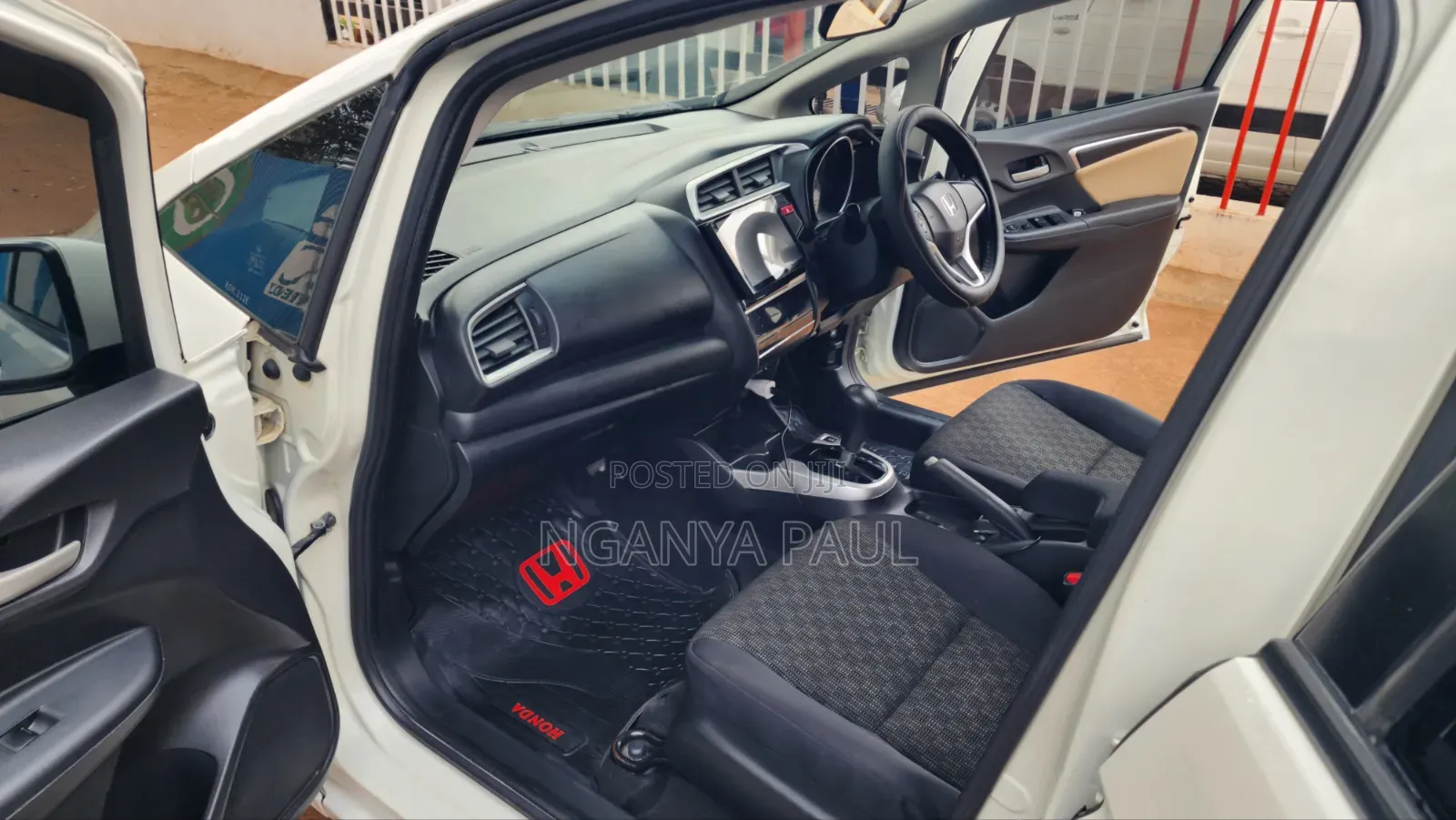 Honda Fit 2016 Pearl