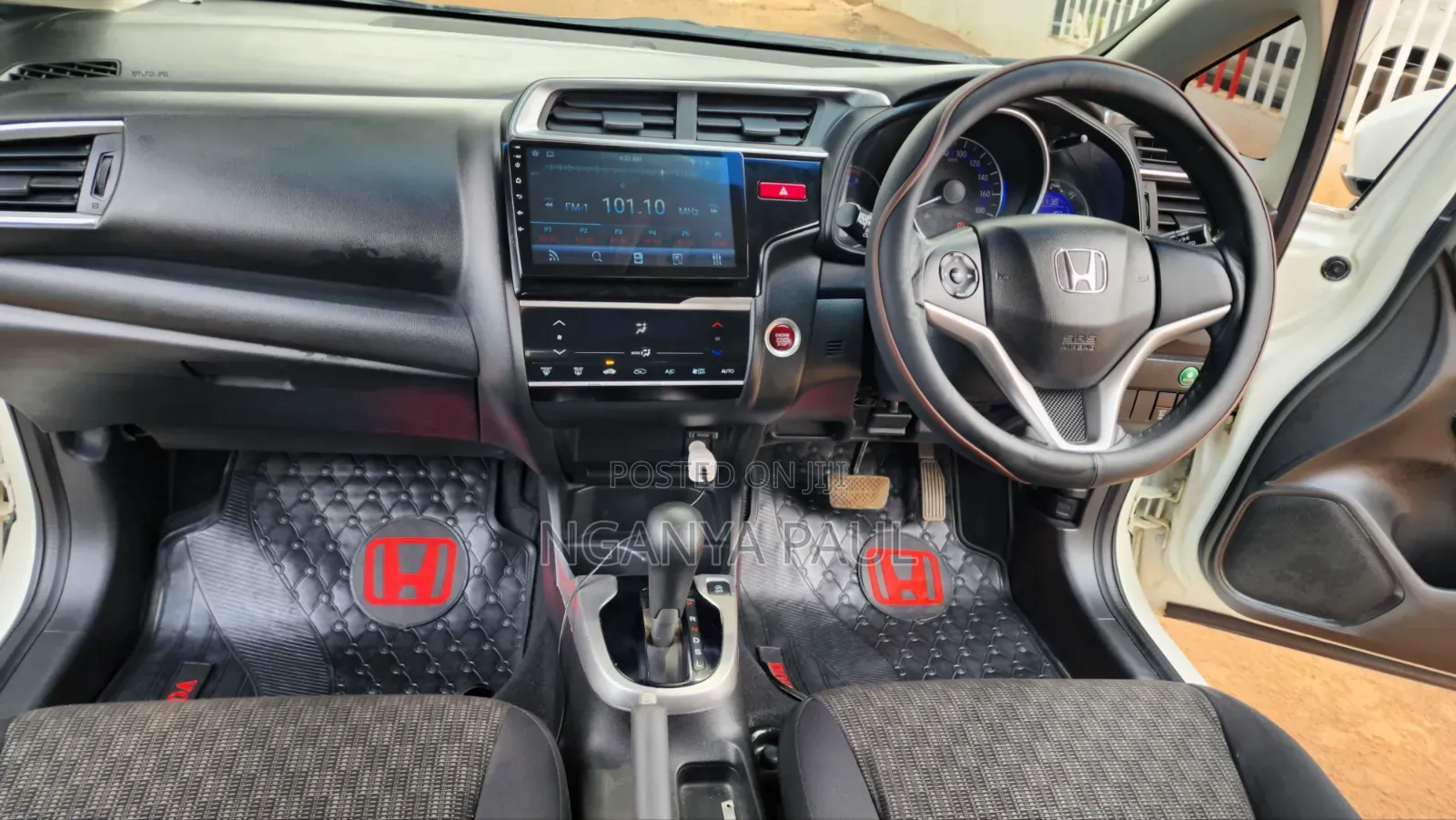 Honda Fit 2016 Pearl