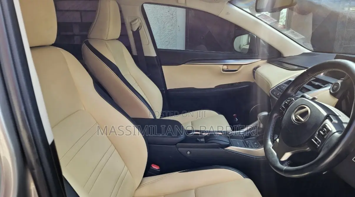 Lexus NX 200 FWD 2016 Silver