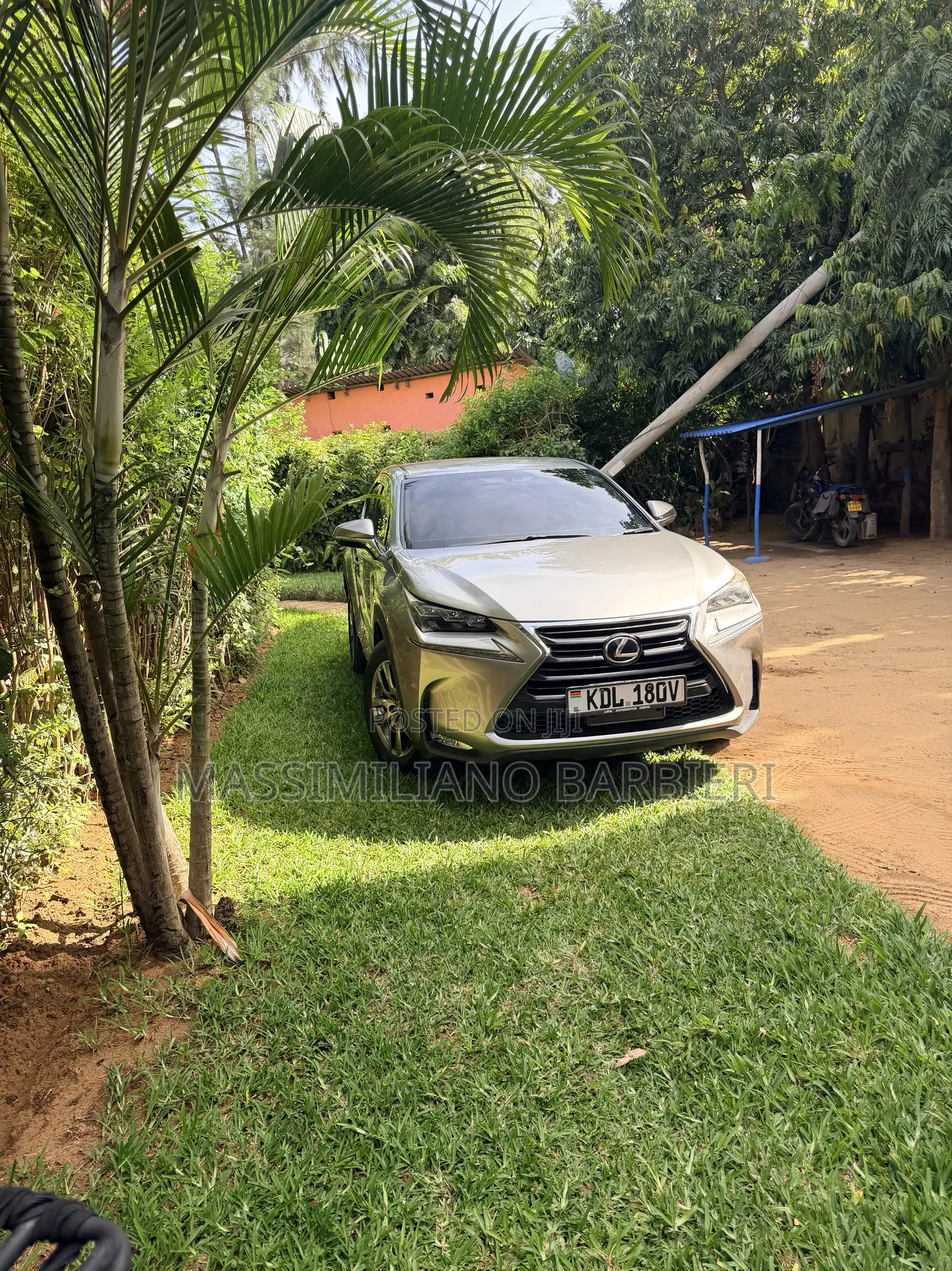 Lexus NX 200 FWD 2016 Silver