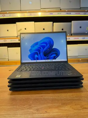 New Laptop Lenovo ThinkPad X1 Carbon 16GB Intel Core i7 SSD 512GB