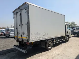 Isuzu Elf Freezer