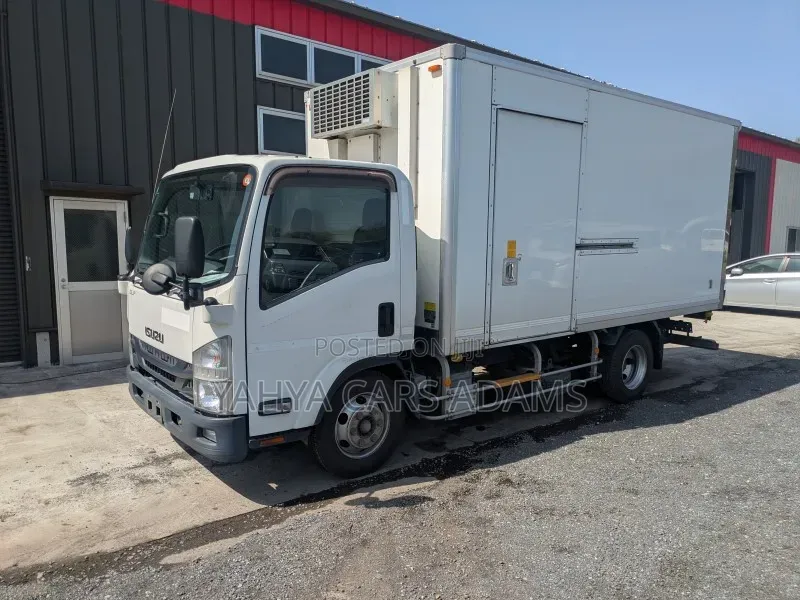 Isuzu Elf Freezer