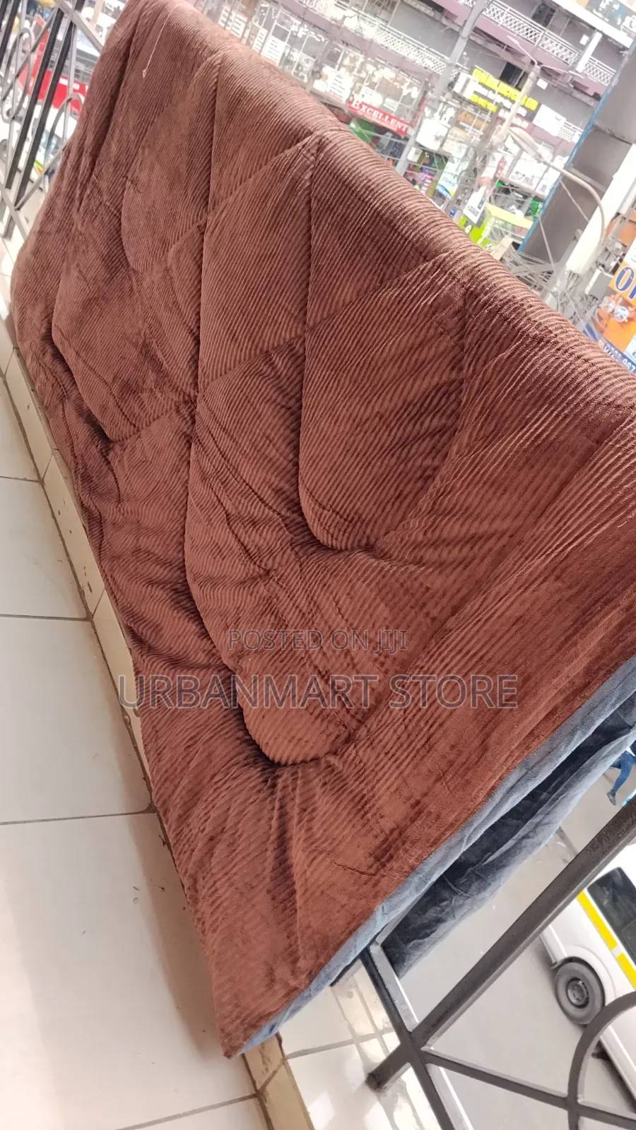 7×8 Brown Velvet Duvet Set With Matching Bedsheet