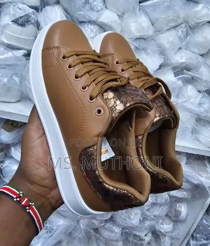 Ladies High Quality Leather Sneakers Size 37-42
