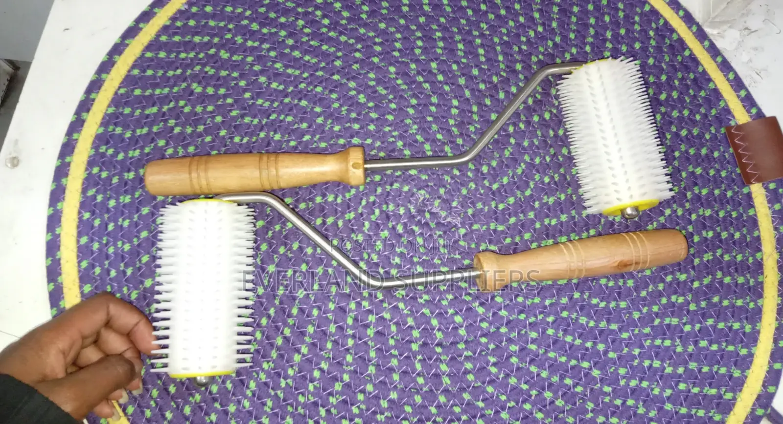 Honey Extractor - Uncapping Roller for Beekepers