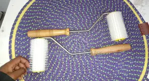 Honey Extractor - Uncapping Roller for Beekepers