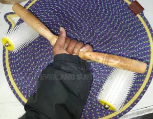 Extracting Beekeeping Equipment - Uncapping Needle Roller