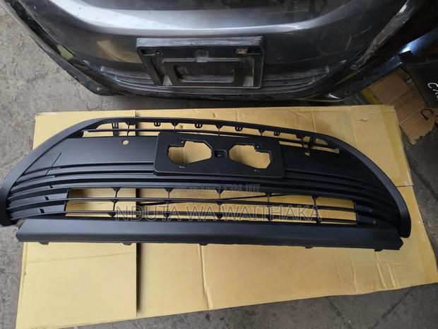Lower Bumper Grille Fielder /Axio 2017
