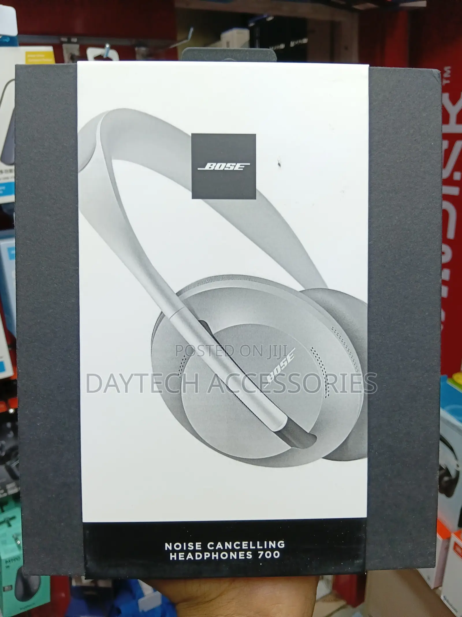 Bose Noise Cancelling Headphones 700 With Google Assistant - Silver