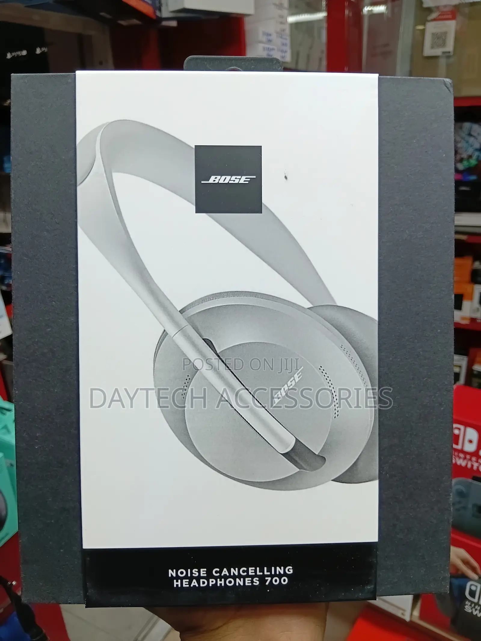 Bose Noise Cancelling Headphones 700 With Google Assistant - Silver