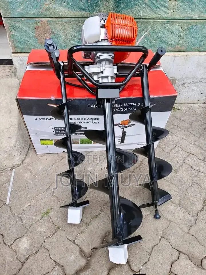 4 Stroke Earth Auger Machine With Bits