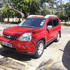 Nissan X-Trail 2010 Red