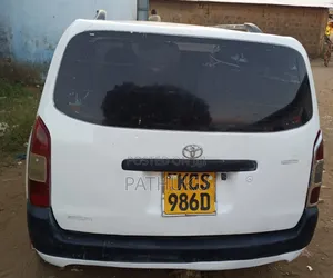 Toyota Probox 2014 White