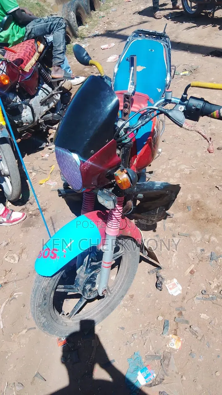 Bajaj Boxer 2016 Red