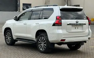Toyota Land Cruiser Prado 2020 Pearl