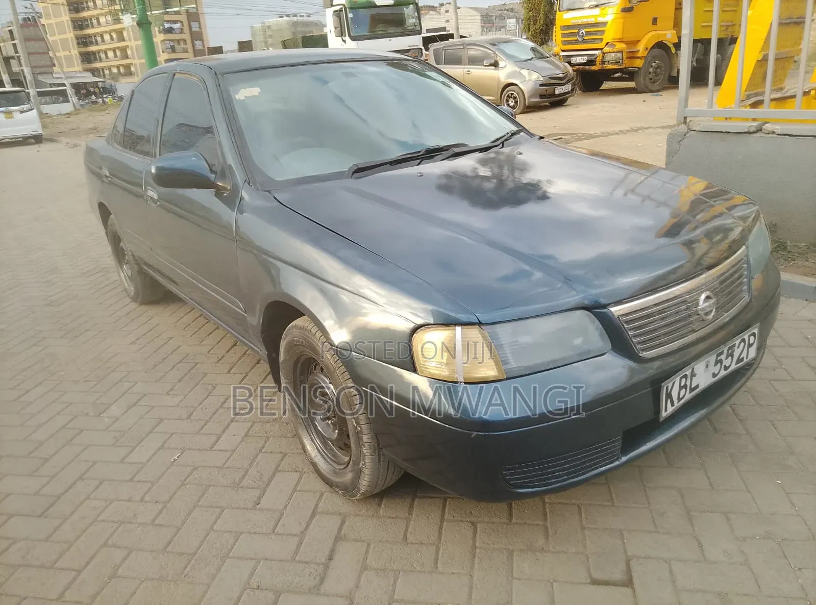Nissan FB15 2003 Blue