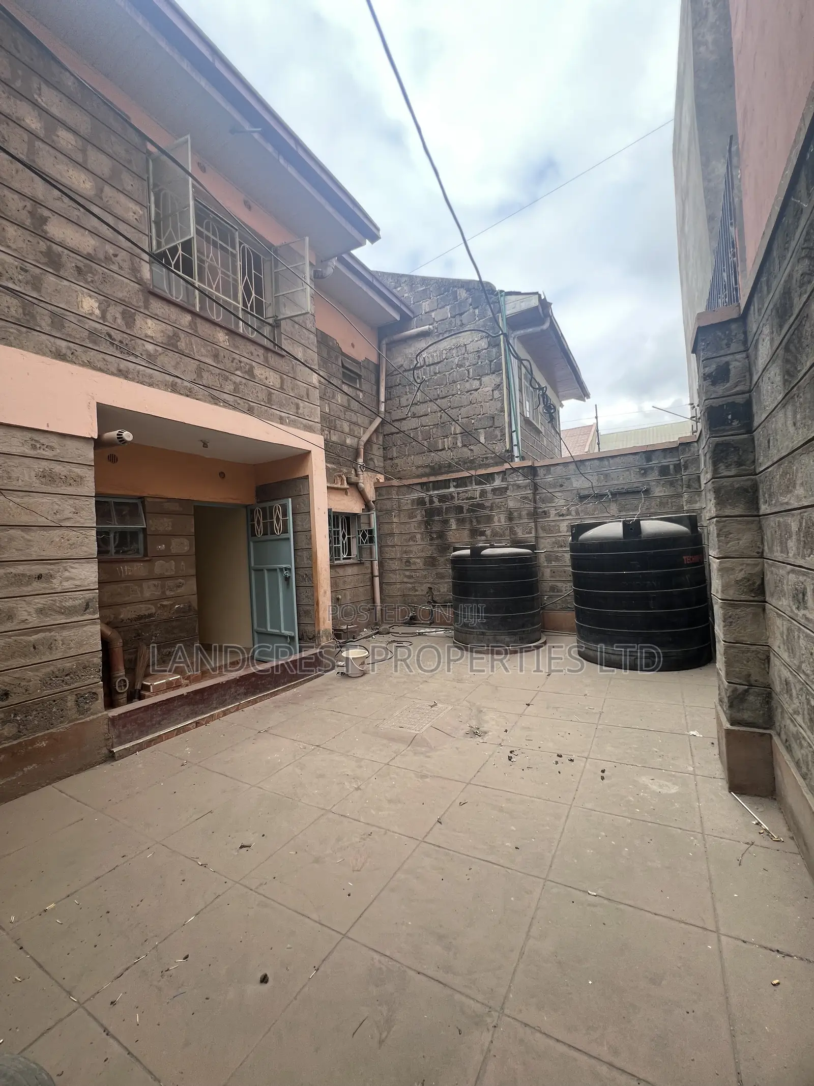 4bdrm Maisonette in Nasra Estate Gate C, Umoja for rent