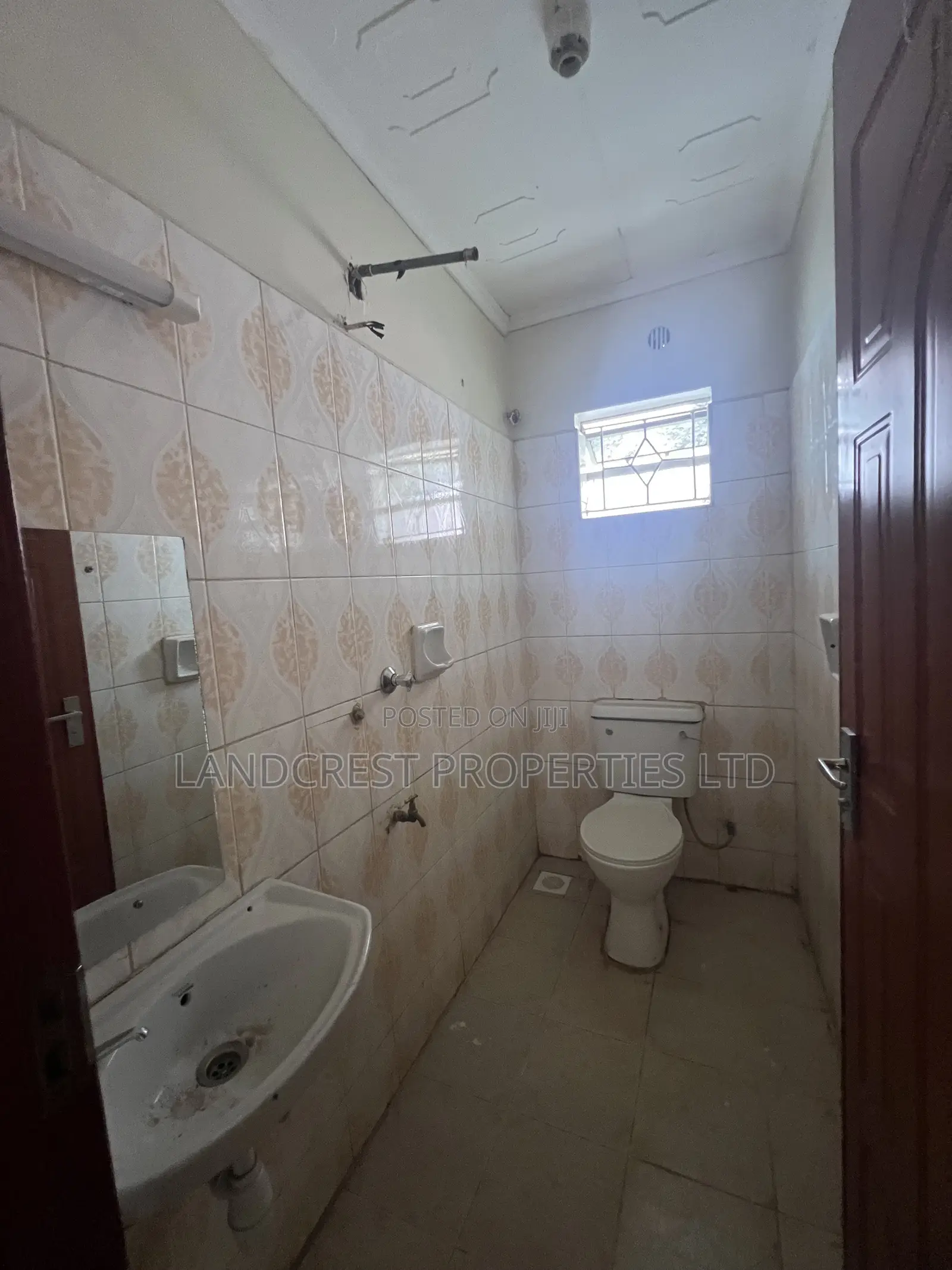 4bdrm Maisonette in Nasra Estate Gate C, Umoja for rent
