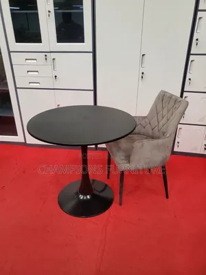 Black Tulip Pedestal Table and Dining Chair Set