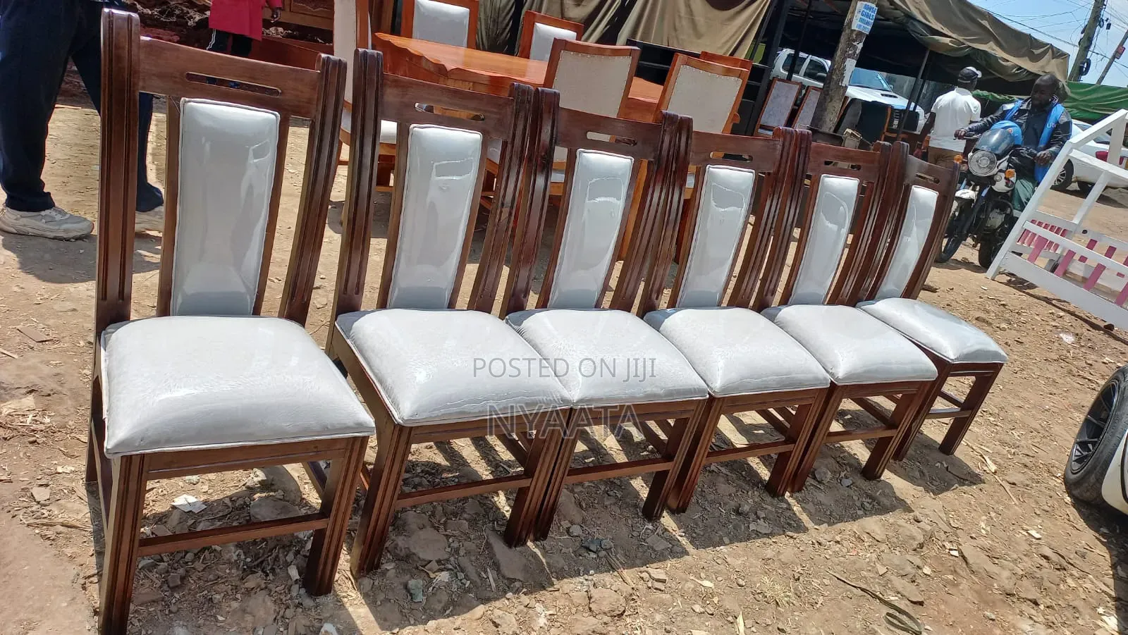 6 Chairs for the Dining Set