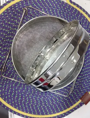 Double Sieve Honey Strainer