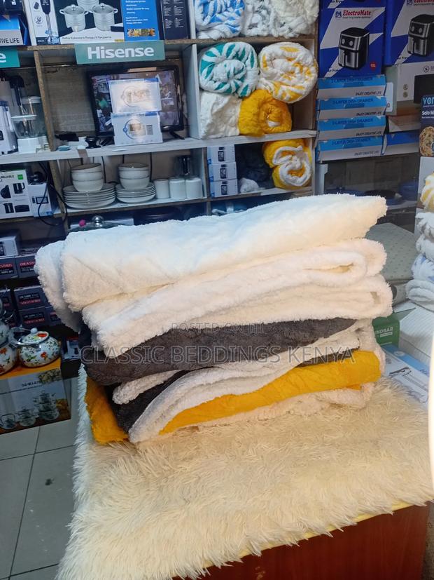Sharper Blankets - thumbnail 2