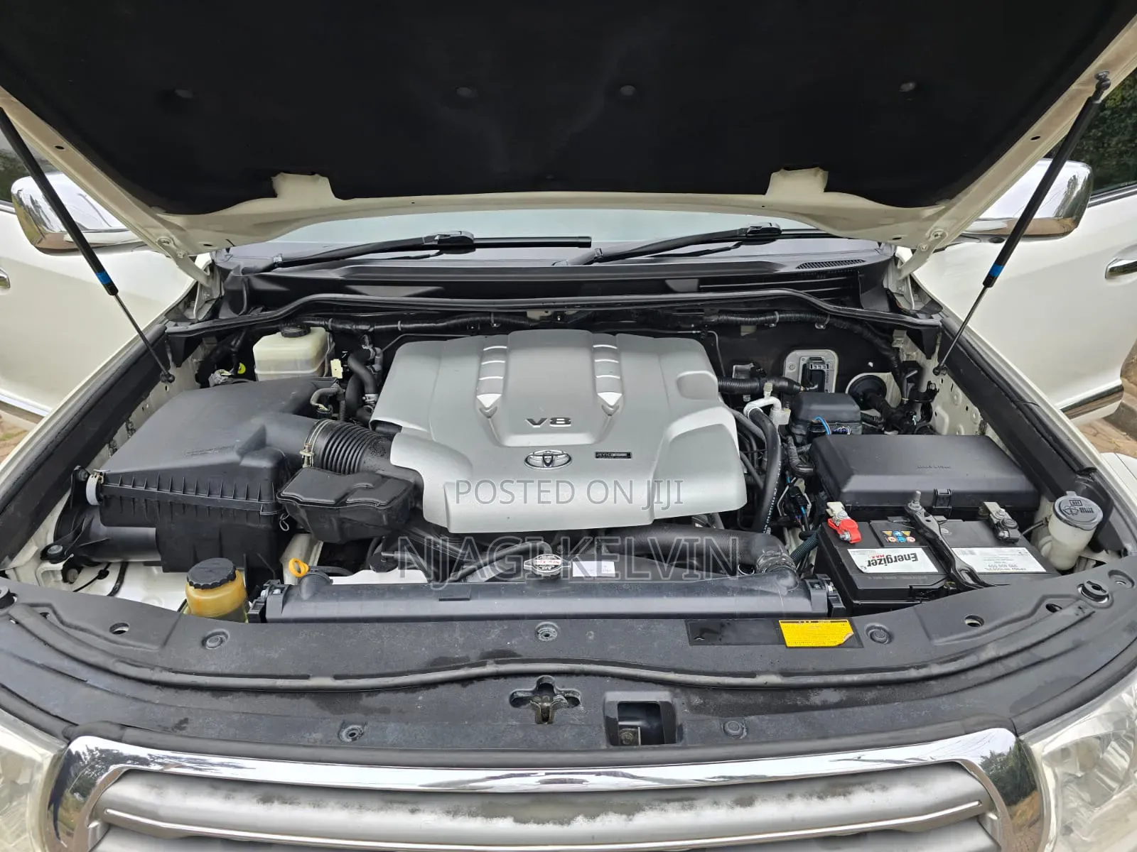 Toyota Land Cruiser 2008 White