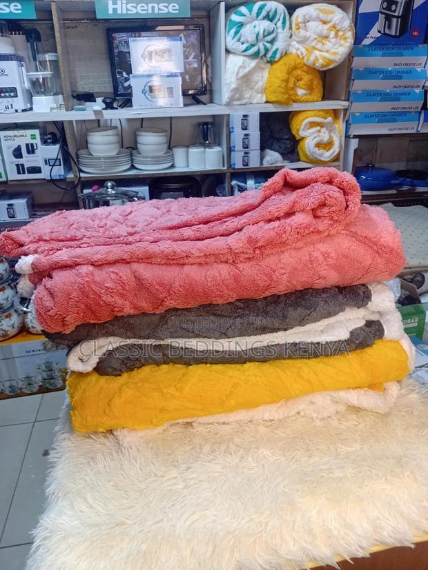 Sharper Blankets - thumbnail 3