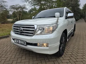 Toyota Land Cruiser 2008 White