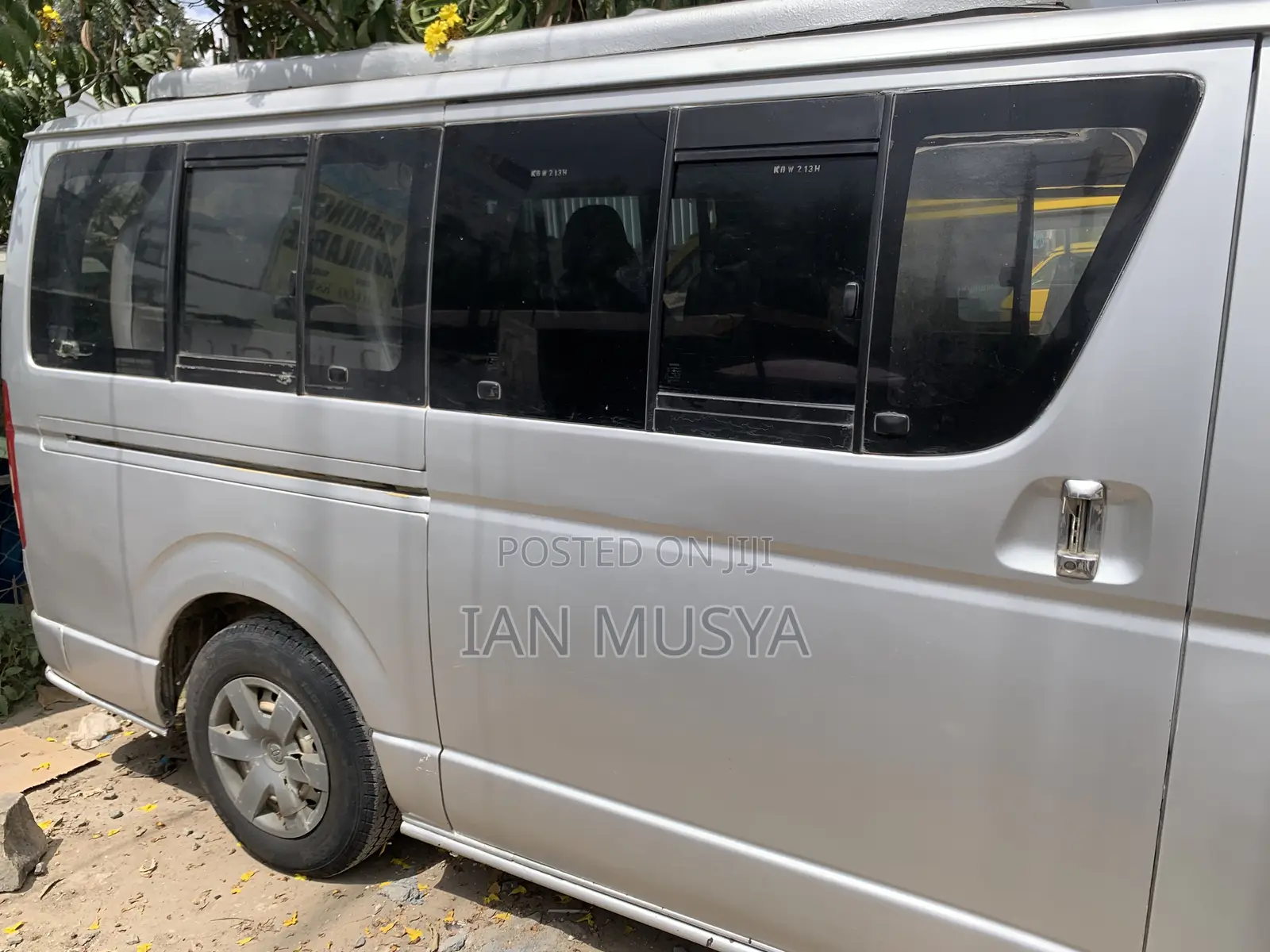 Toyota HiAce 2006 Silver