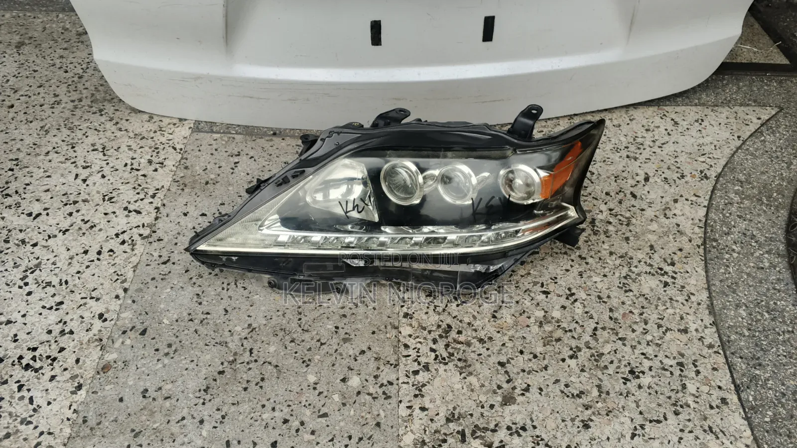 Lexus Rx 350 Headlight
