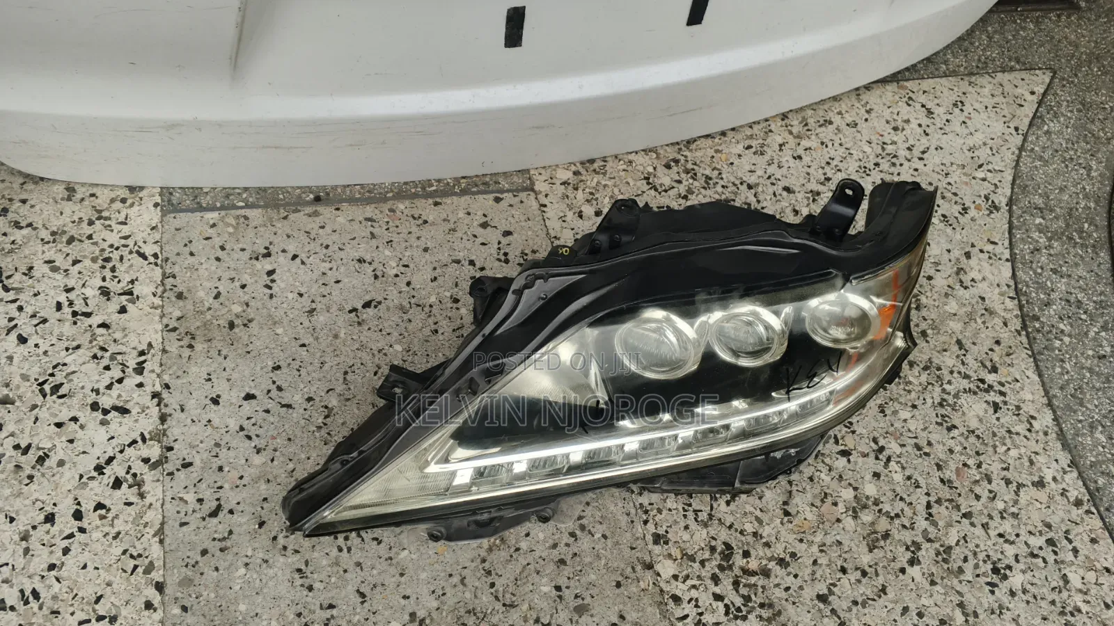 Lexus Rx 350 Headlight