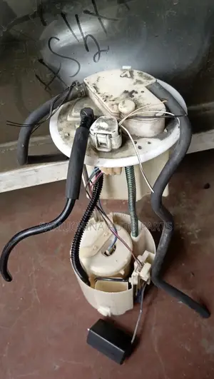 Fuel Pump Toyota Belta/ Aqua Vitz /Ractis