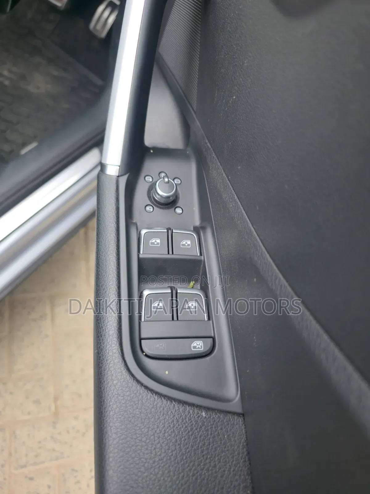 Audi Q2 2019 Silver