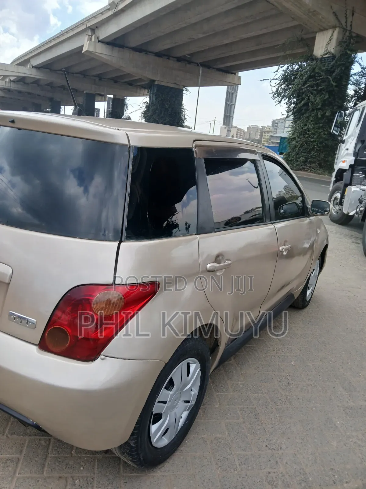 Toyota IST 2002 Brown