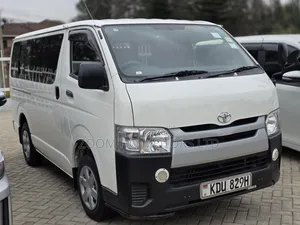 Toyota Grand HiAce 2000 White