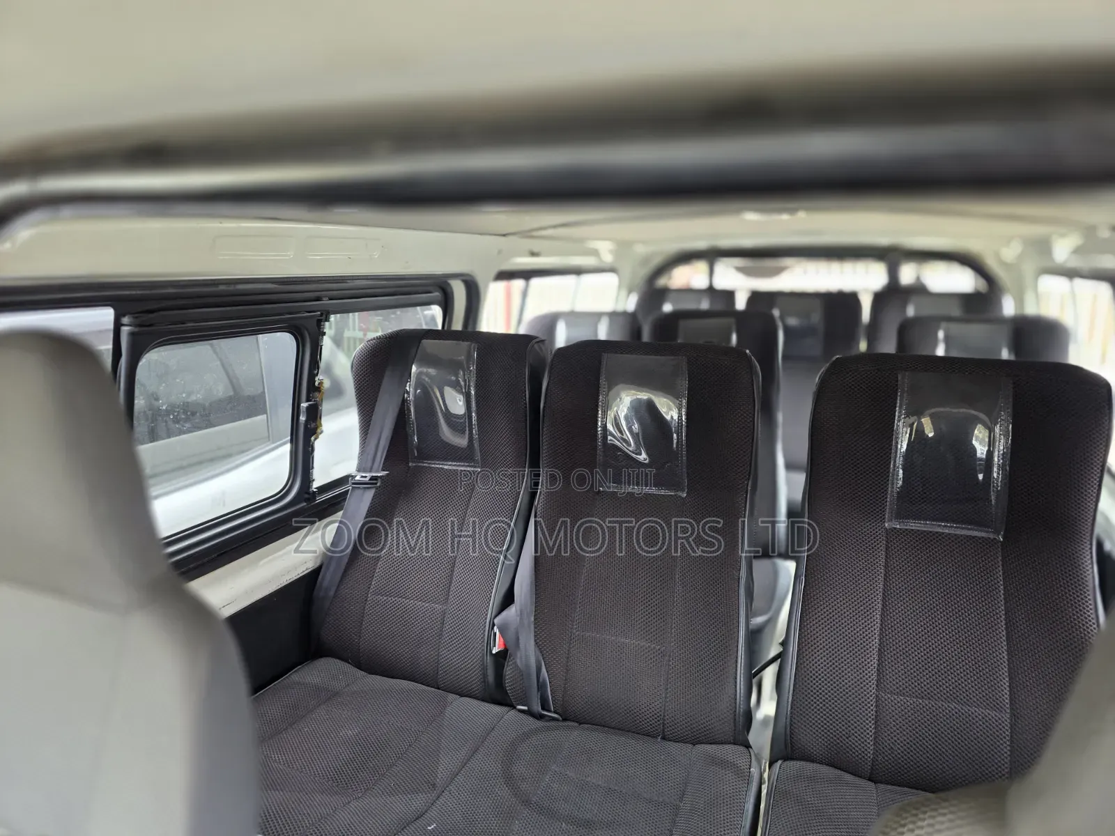 Toyota Grand HiAce 2000 White