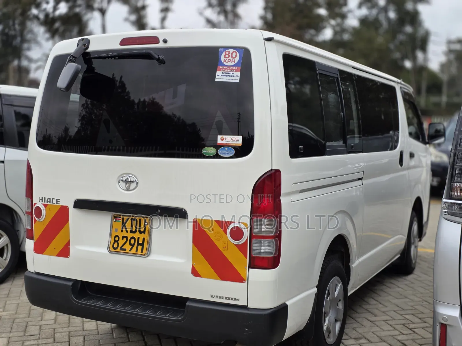 Toyota Grand HiAce 2000 White