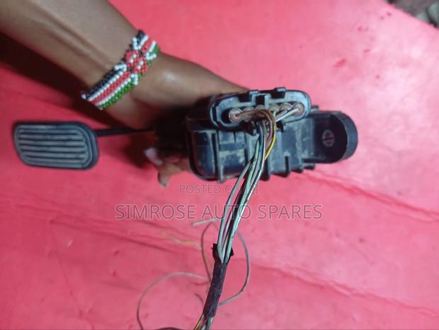 Pedal Sensor Hilux 2012