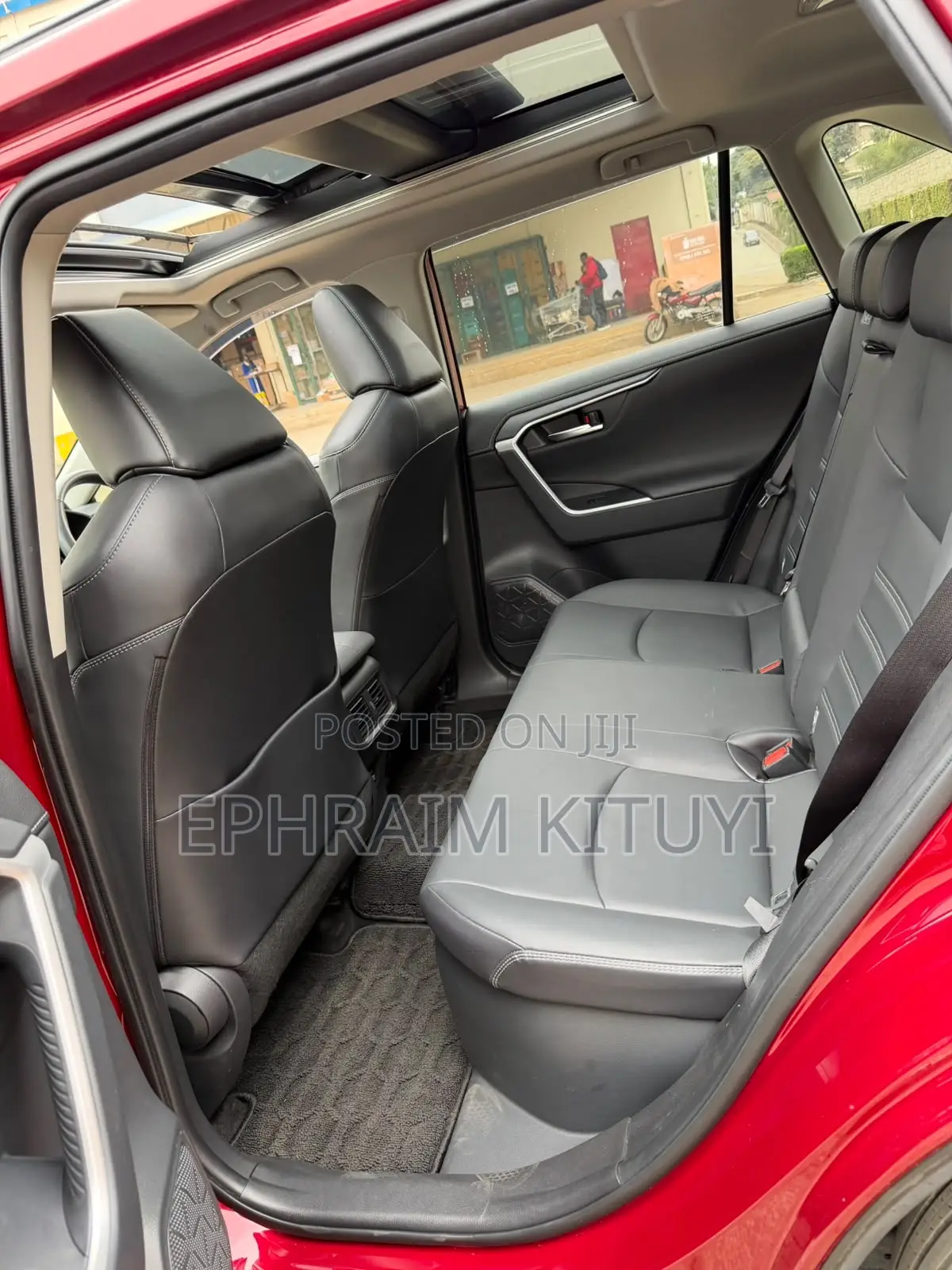 Toyota RAV4 2019 Red