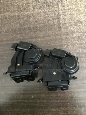 Boot Lock Toyota Land Cruiser V8